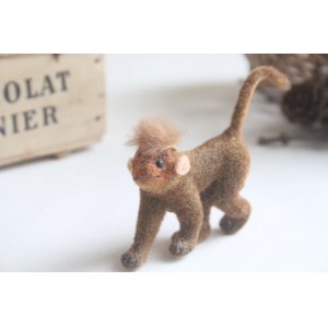 画像: German toy monkey