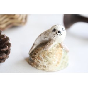 画像: Torquay seal figurine