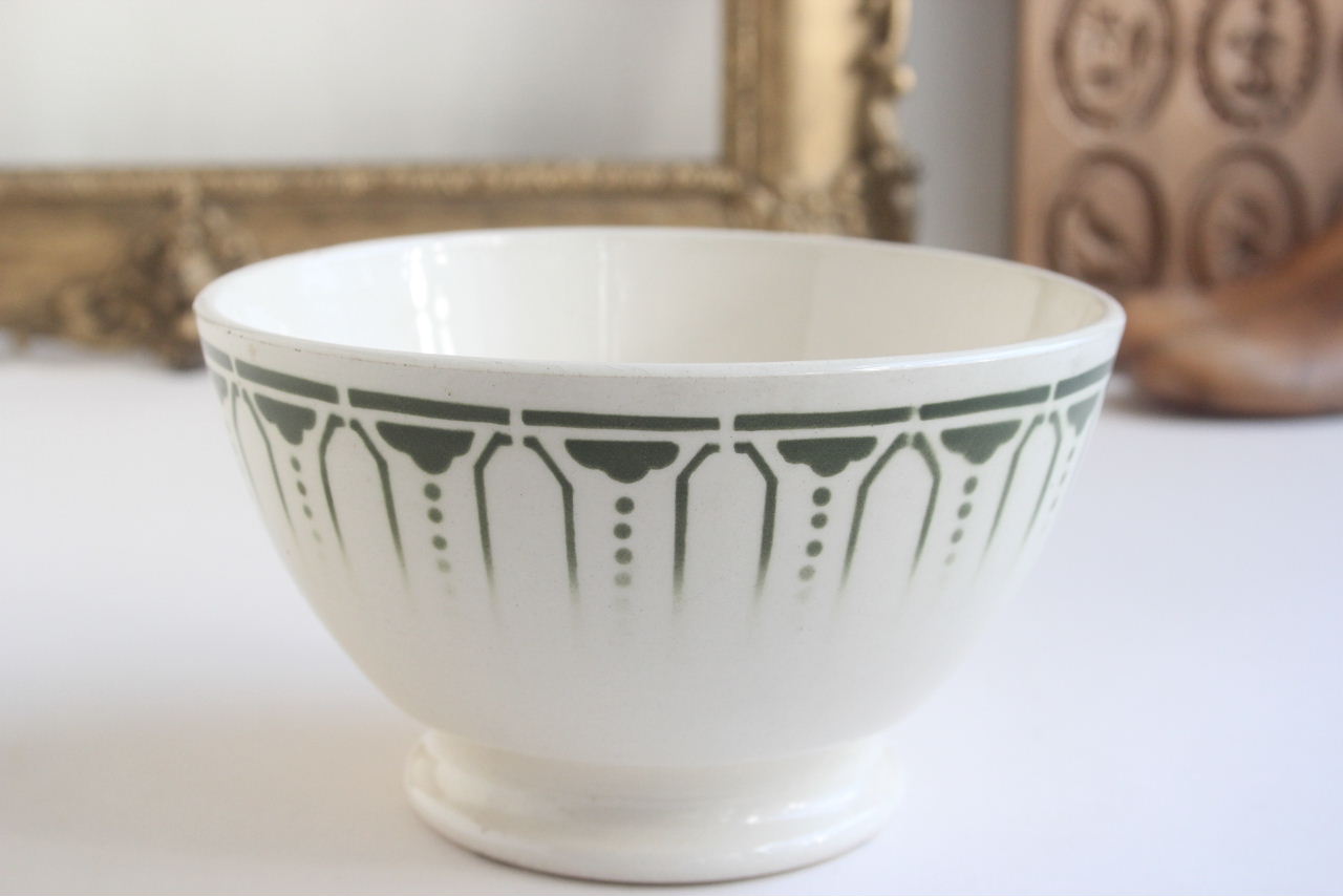 画像1: Green antique bowl (1)